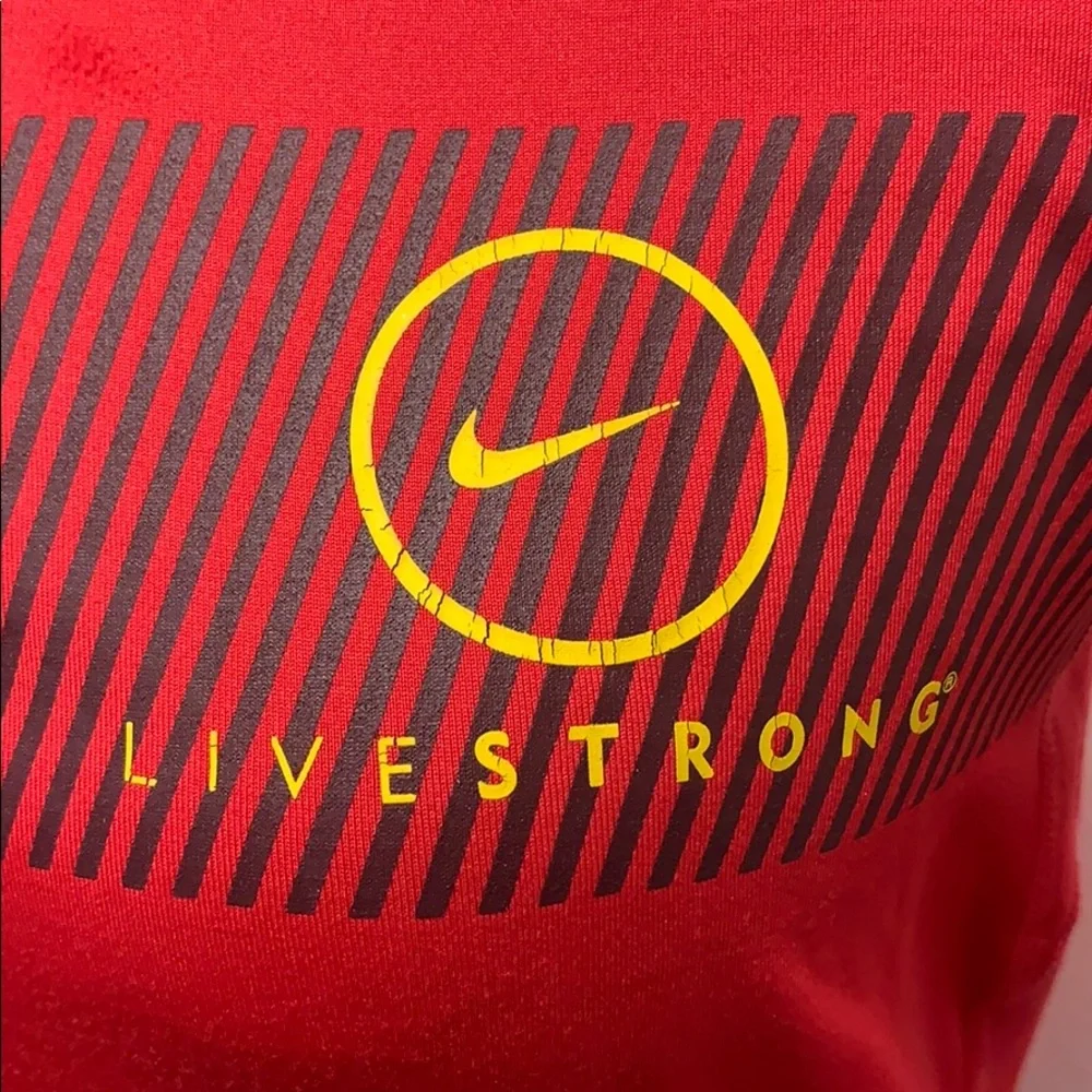 NIKE PRO COMBAT DRI-FIT LIVESTRONG 1/4 ZIP JACKET
